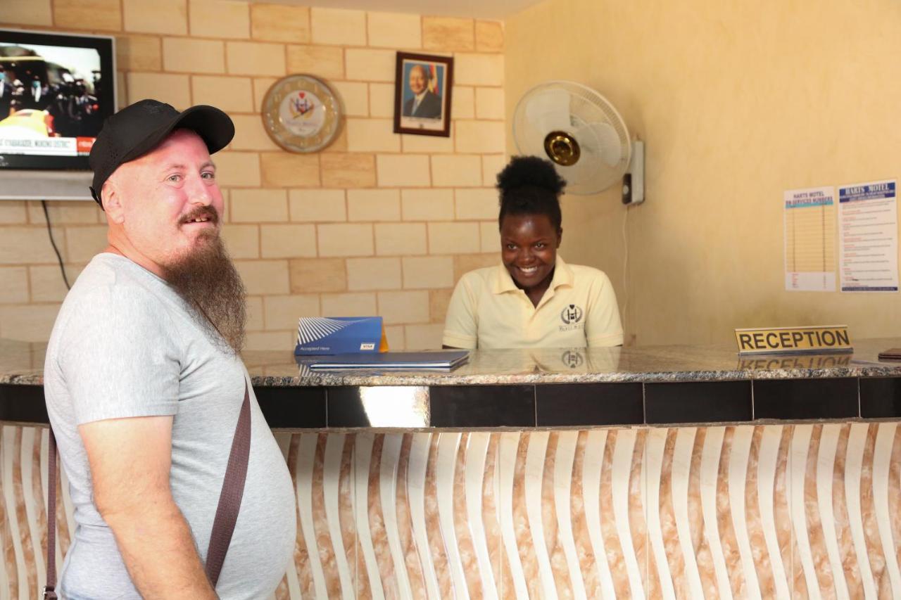 كامبالا Harts Motel المظهر الخارجي الصورة